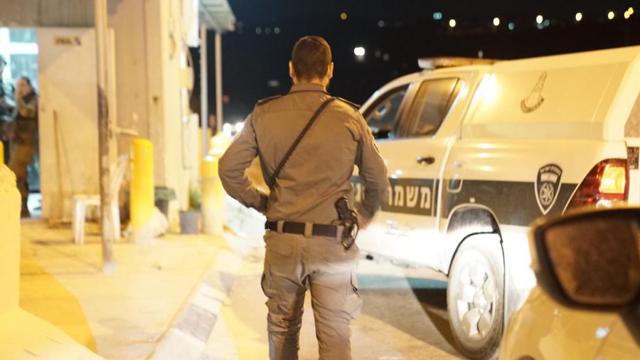 اعتقالات جنائية في كفركنا والعيزرية والرملة والرينة
